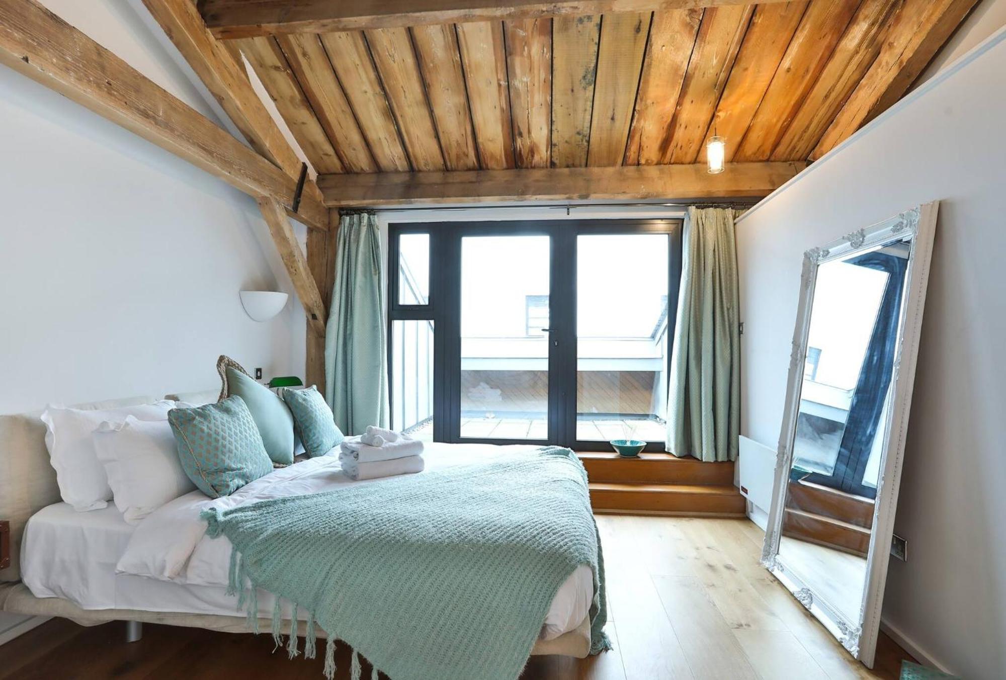 Wild Roses Serviced Apartments - Excel Warehouse 1 London Eksteriør bilde